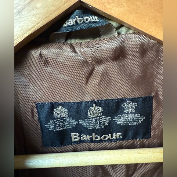 BARBOUR Tailored Microfiber Quilt Jacket Lightweight Classic Full Zip Luxury 10 - Picture 5 of 10